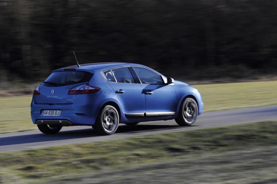  Renault Megane Hatch GT 2011 года  (фото 10 из 13)